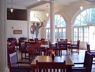 Royal Beach Resort