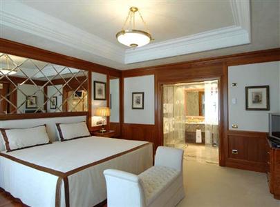 Royal Hotel Carlton