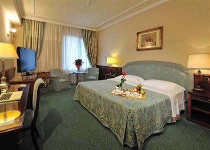 Royal Hotel Carlton