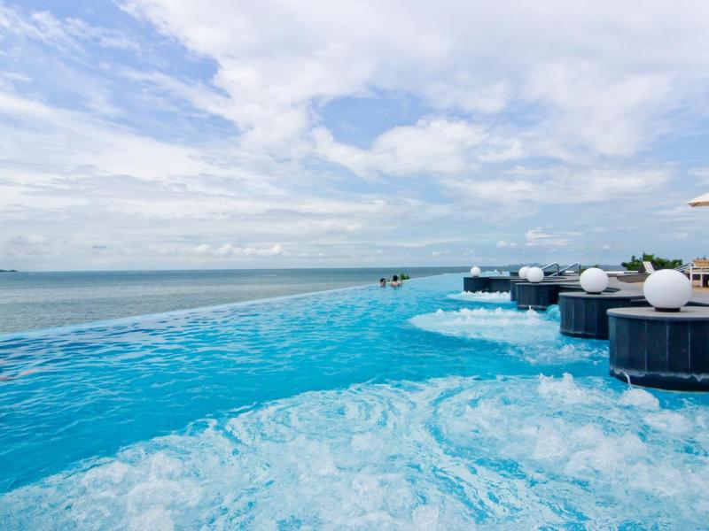 Royal Cliff Beach Hotel