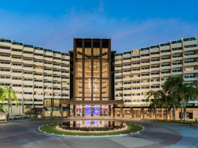 Royal Cliff Beach Hotel