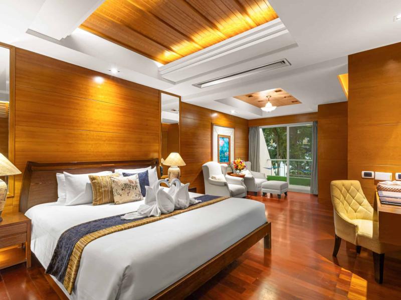 Royal Cliff Beach Terrace