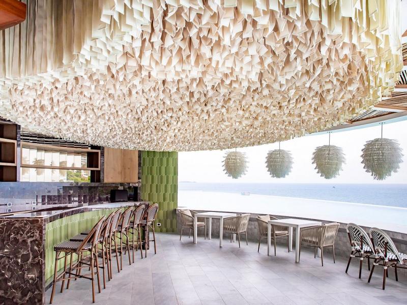 Royal Cliff Beach Terrace