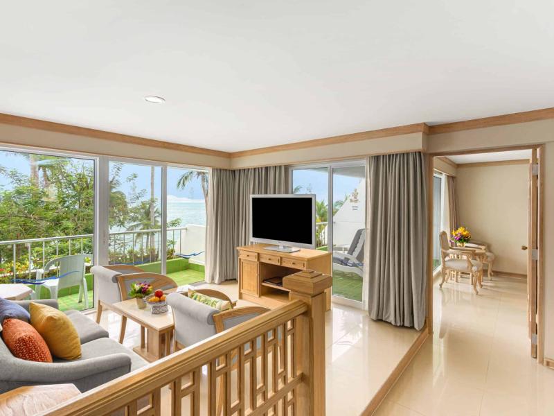 Royal Cliff Beach Terrace