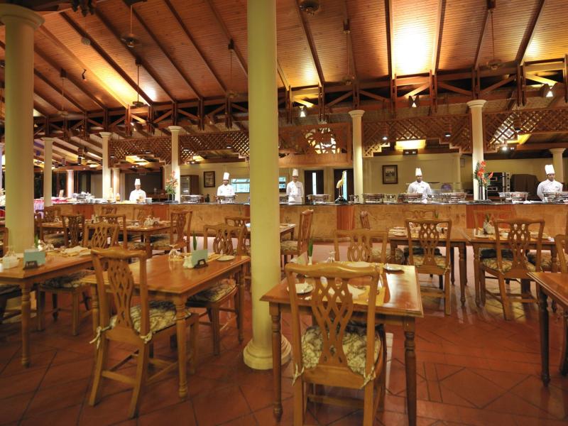 Royal Island Resort & Spa