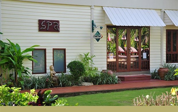 Royal Lanta Resort & Spa