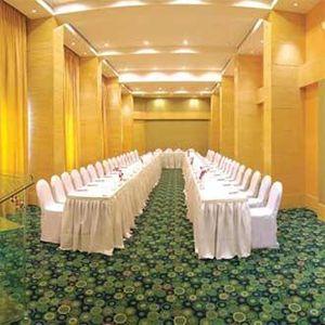 Royal Orchid Park Plaza