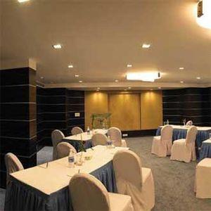 Royal Orchid Park Plaza