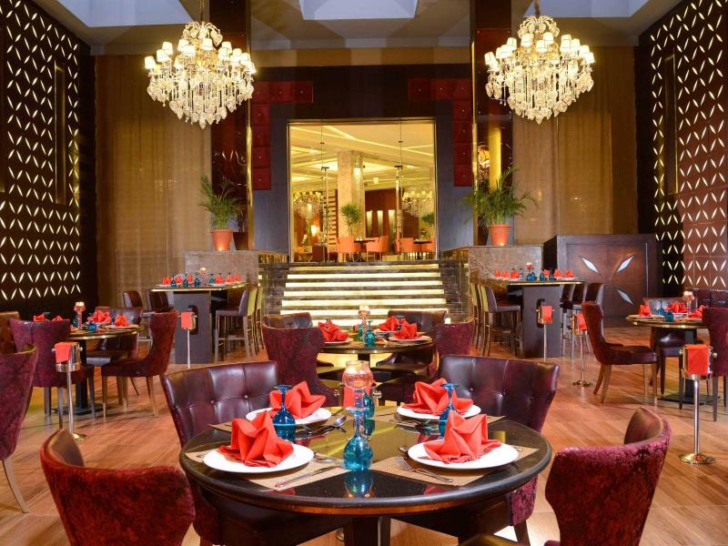 Pickalbatros White Beach Resort