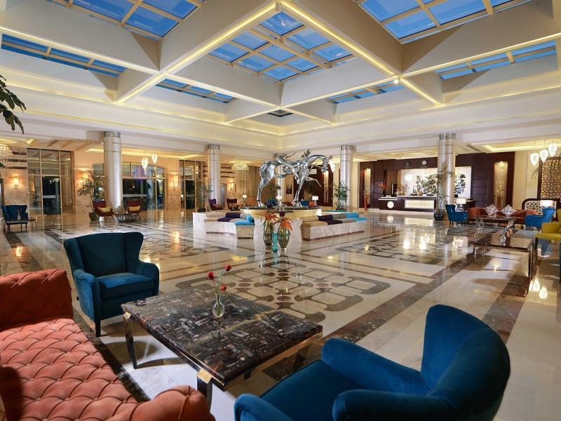 Pickalbatros White Beach Resort