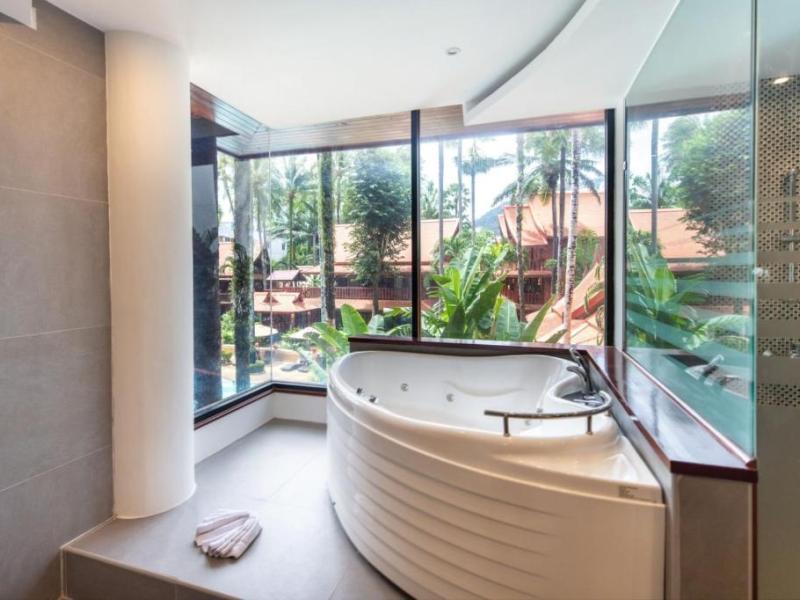 Royal Phawadee Village