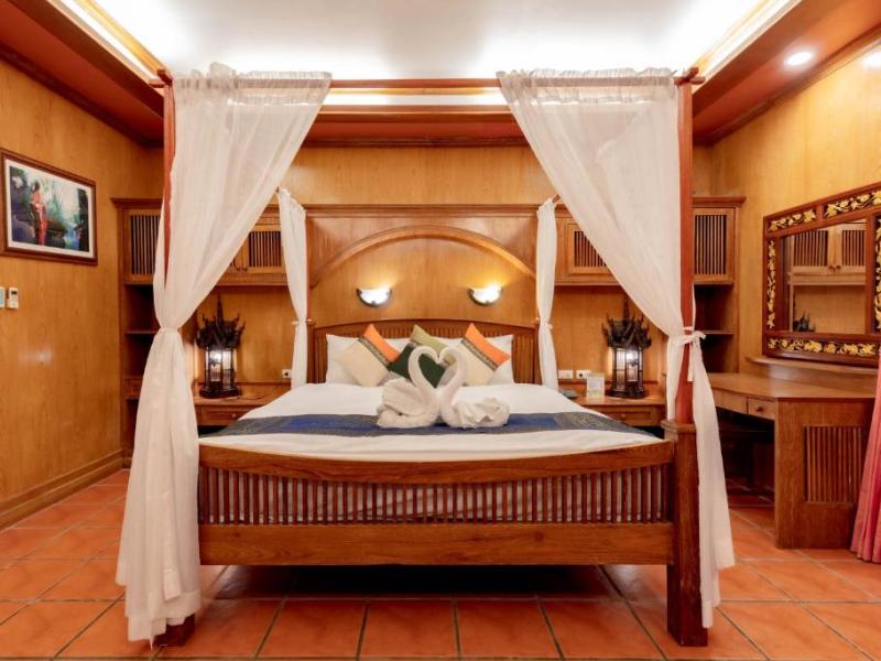 Royal Phawadee Village