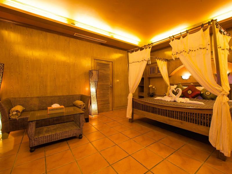 Royal Phawadee Village