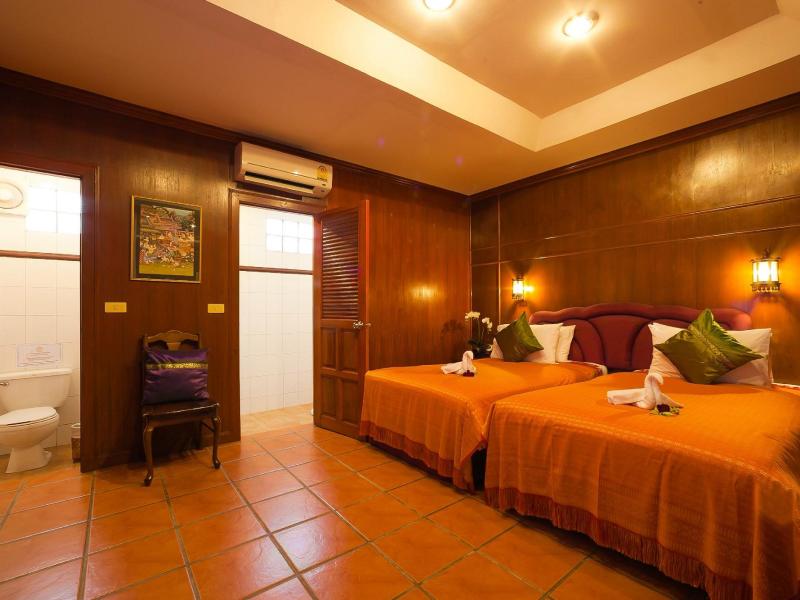 Royal Phawadee Village