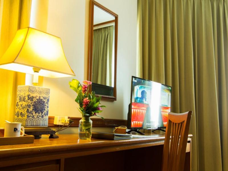 Royal Phuket City Hotel