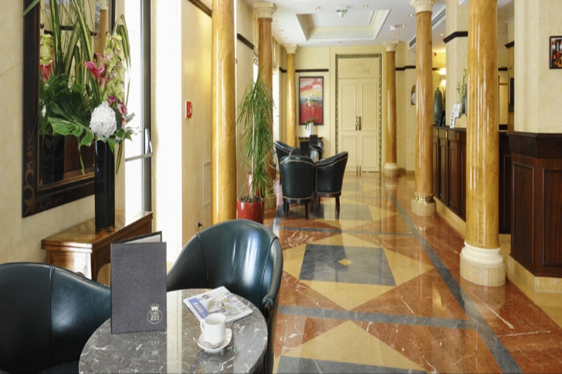 Royal Saint Honore