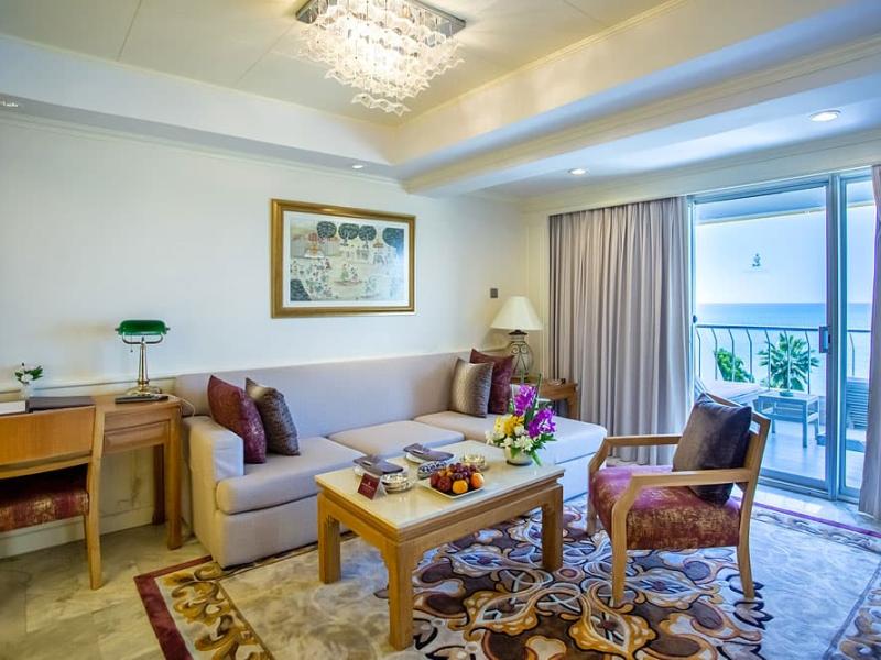 Royal Wing Suites & Spa