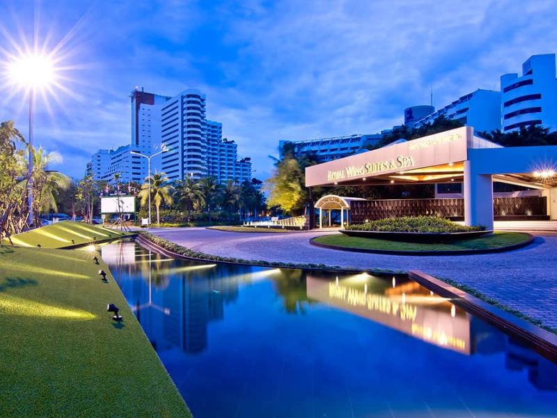 Royal Wing Suites & Spa