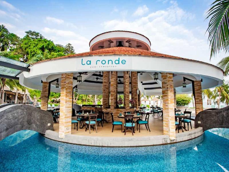 Royal Wing Suites & Spa