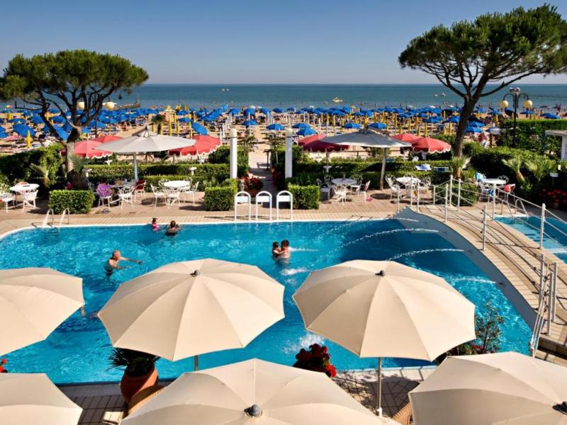 Ruhl Beach Hotel and Suites