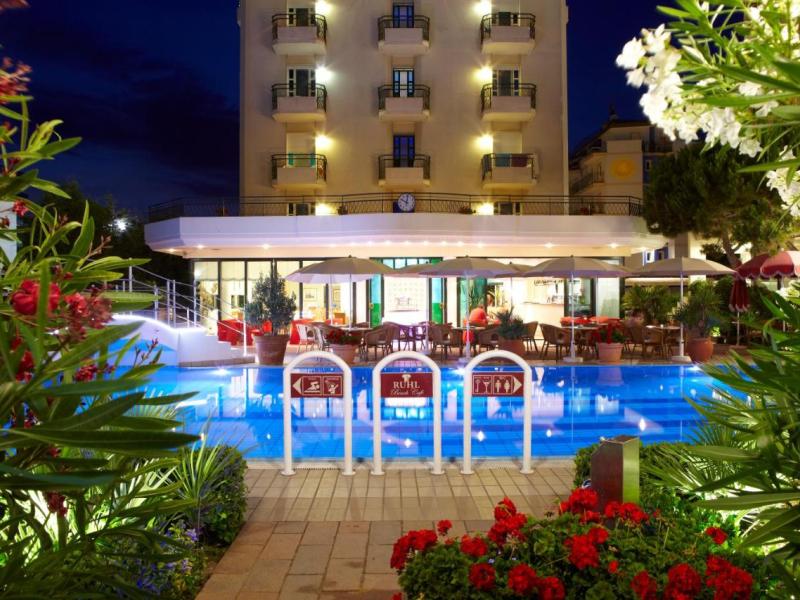 Ruhl Beach Hotel and Suites
