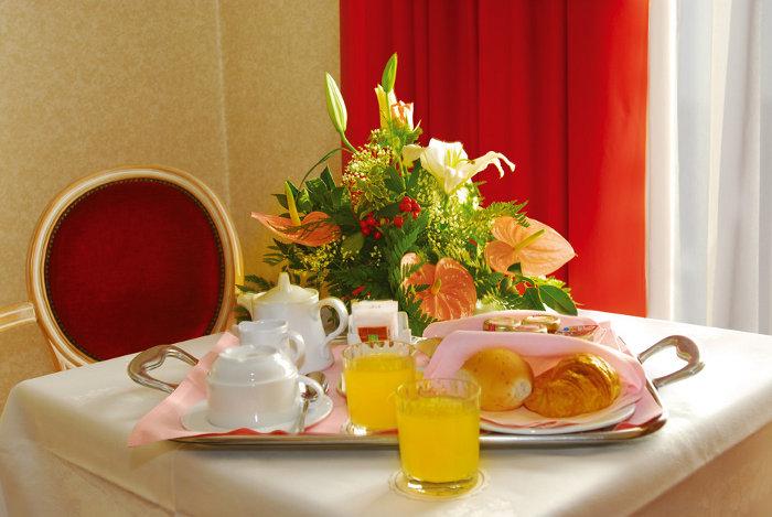 Russott Hotel 