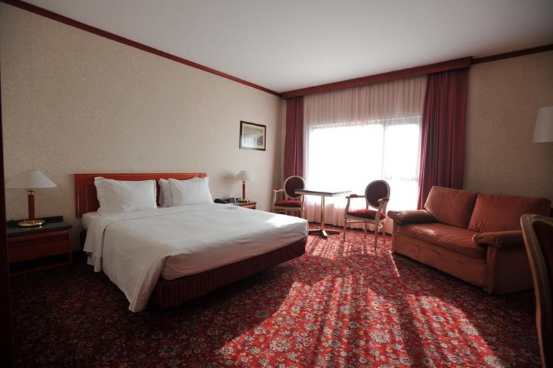 Russott Hotel 
