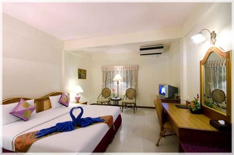 S lodge Pattaya