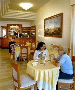 Astura Palace Hotel