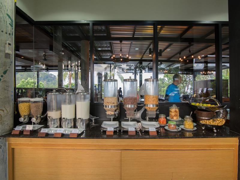 Holiday Ao Nang Beach Resort, Krabi