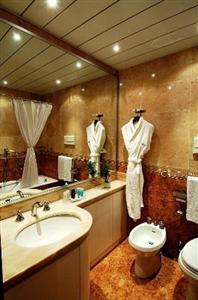 Una Hotels Hotel & Residence Contessa Jolanda Milano