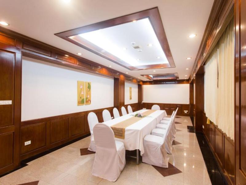 Samui Buri Beach Resort