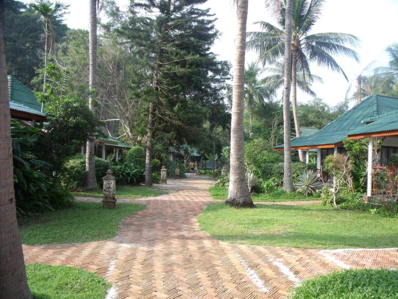 Crystal Bay Yacht Club Beach Resort