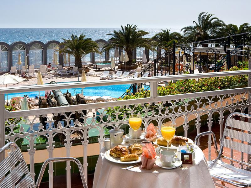 San Agustin Beach Club