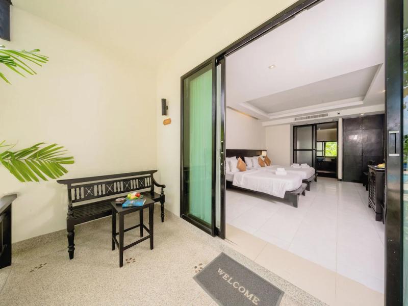 Sand Sea Resort 