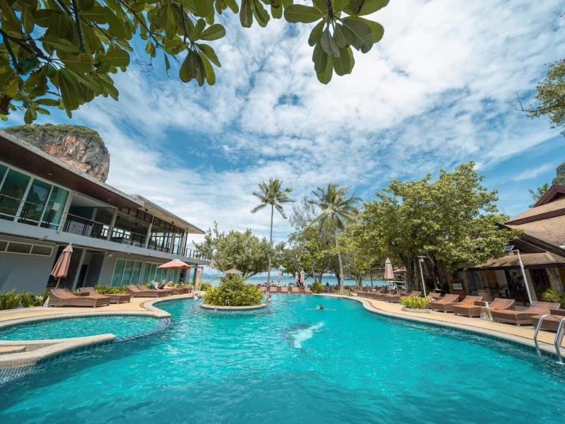 Sand Sea Resort 