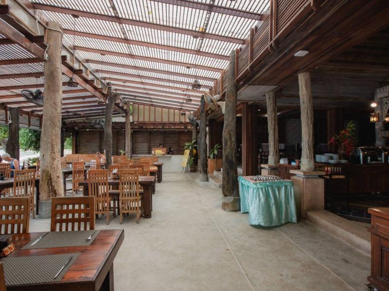 Sand Sea Resort 