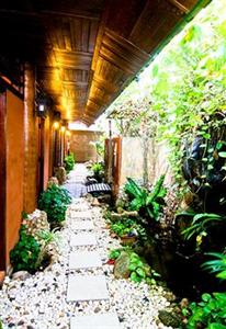 Sand Sea Resort & Spa