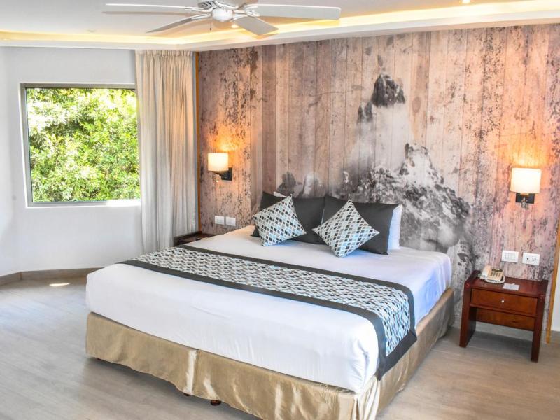 Sandos Caracol Eco Resort & Spa