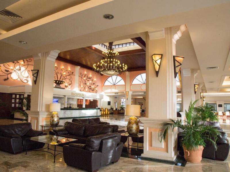 Sandos Playacar Beach Resort & Spa