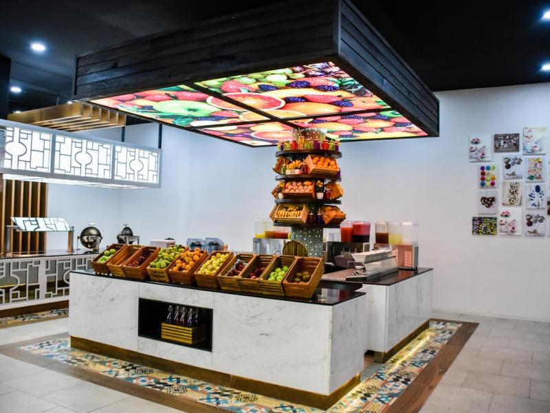 Sandos Playacar Beach Resort & Spa