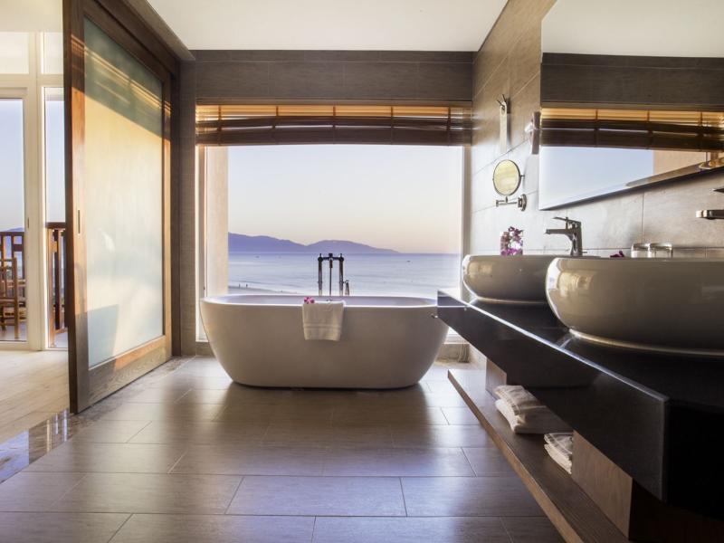 Centara Sandy Beach Resort Danang