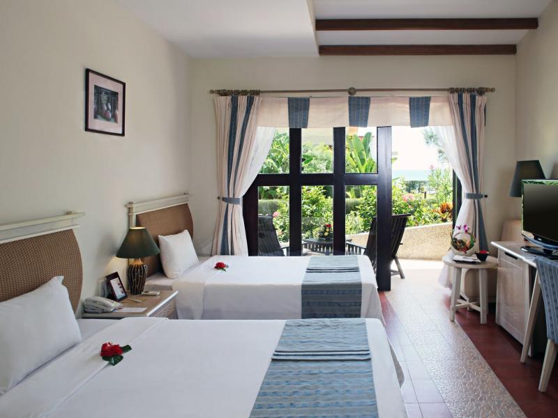 Centara Sandy Beach Resort Danang