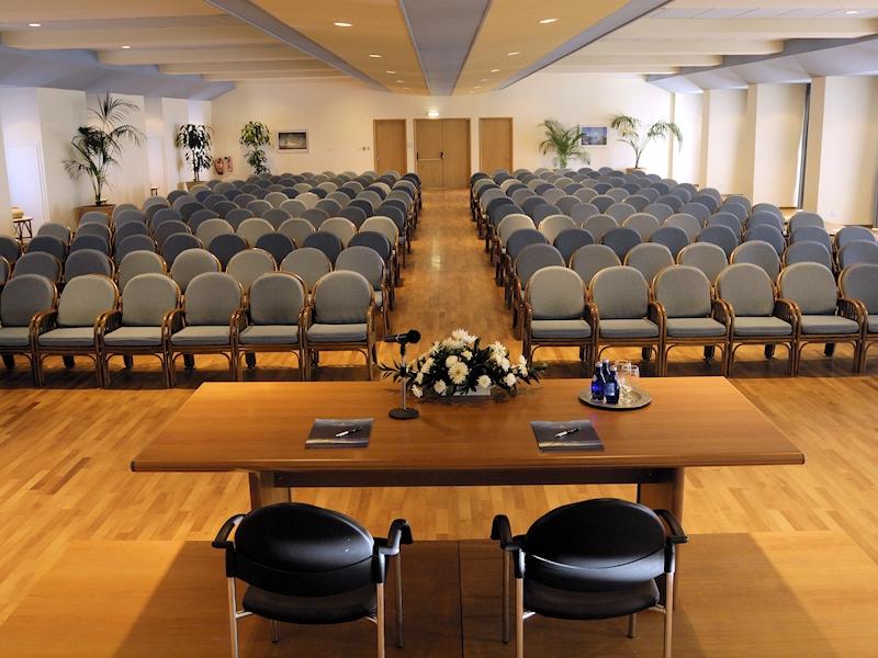 Constantinou Bros - Athena Royal Beach Hotel