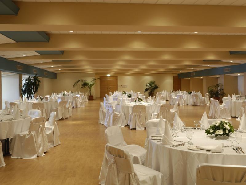 Constantinou Bros - Athena Royal Beach Hotel