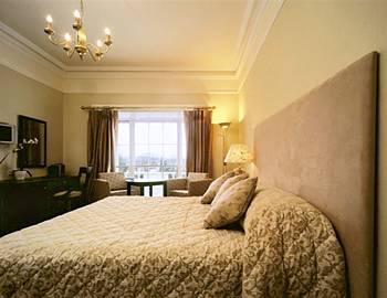 Athenaeum House Hotel