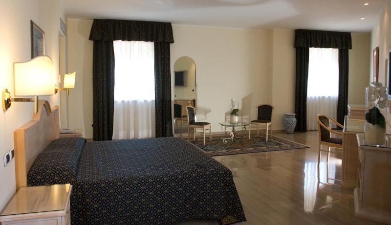 Sant Alphio Garden Hotel & Spa