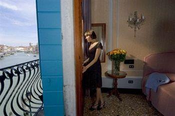 Отель Hotel Santa Chiara & Residenza Parisi Италия, Венеция, фото 16