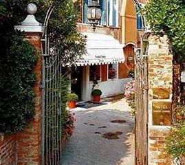 Отель Hotel Santa Chiara & Residenza Parisi Италия, Венеция, фото 2