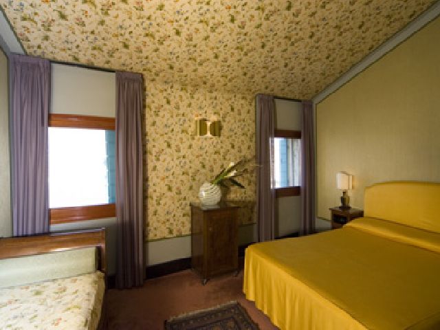 Hotel Santa Chiara & Residenza Parisi